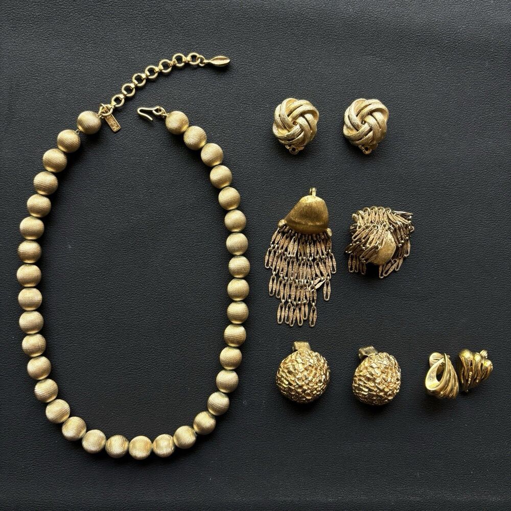 Lot 5 Vintage Monet Lisner Napier Gold Tone Jewelry Lot Necklace Clip Earrings